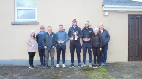 Overall winners Patrick Crowley, Sean Crowley & Eoghan O'Callaghan pictured with members of the O'Leary family